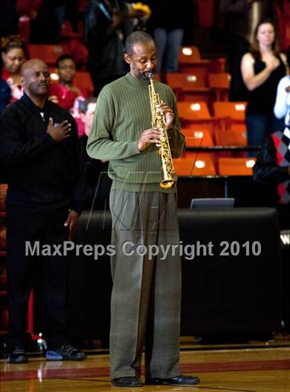 Thumbnail 3 in MacArthur vs. Cedar Hill (Texas 5A Region I Final) photogallery.