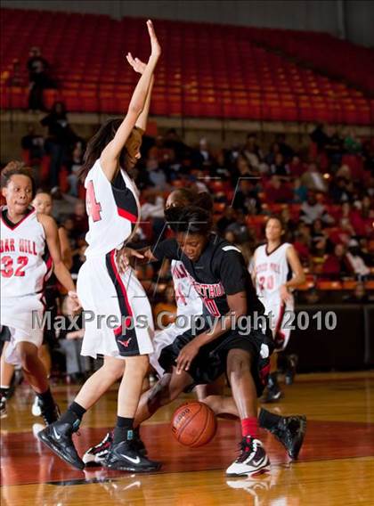 Thumbnail 2 in MacArthur vs. Cedar Hill (Texas 5A Region I Final) photogallery.