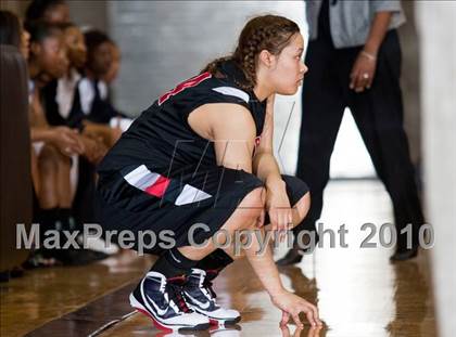 Thumbnail 1 in MacArthur vs. Cedar Hill (Texas 5A Region I Final) photogallery.