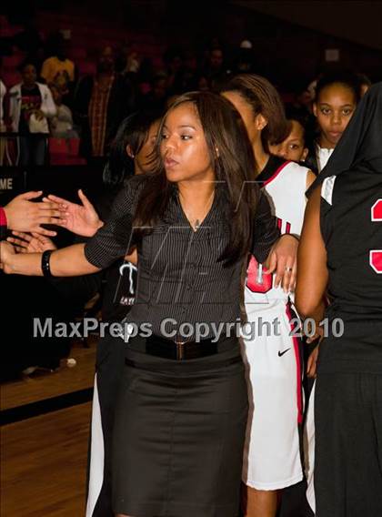 Thumbnail 3 in MacArthur vs. Cedar Hill (Texas 5A Region I Final) photogallery.
