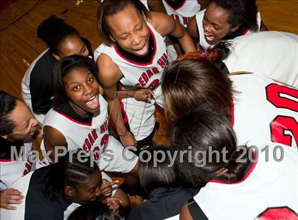 Thumbnail 2 in MacArthur vs. Cedar Hill (Texas 5A Region I Final) photogallery.
