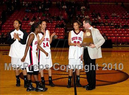 Thumbnail 1 in MacArthur vs. Cedar Hill (Texas 5A Region I Final) photogallery.