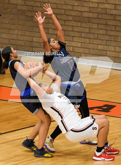 Thumbnail 1 in Salesian College Preparatory vs. Shadow Mountain (NIKE Tournament of Champions) photogallery.