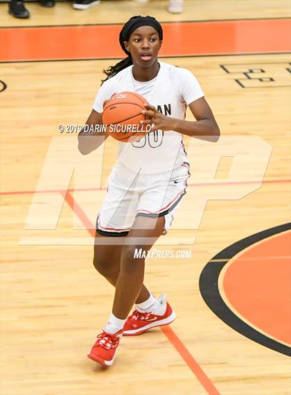 Thumbnail 1 in Salesian College Preparatory vs. Shadow Mountain (NIKE Tournament of Champions) photogallery.