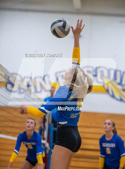 Thumbnail 3 in Fallbrook @ San Pasqual photogallery.