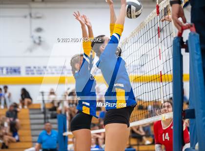 Thumbnail 3 in Fallbrook @ San Pasqual photogallery.