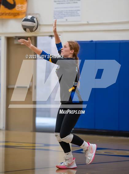 Thumbnail 2 in Fallbrook @ San Pasqual photogallery.