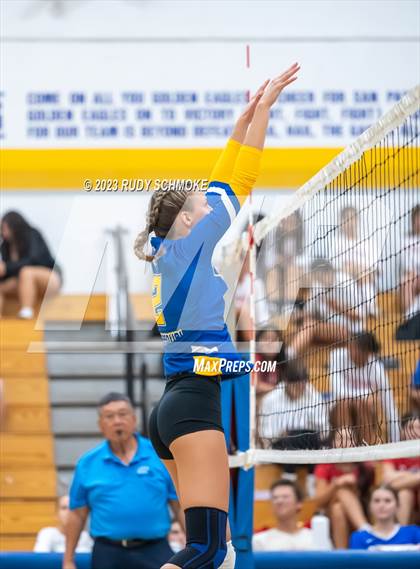 Thumbnail 3 in Fallbrook @ San Pasqual photogallery.
