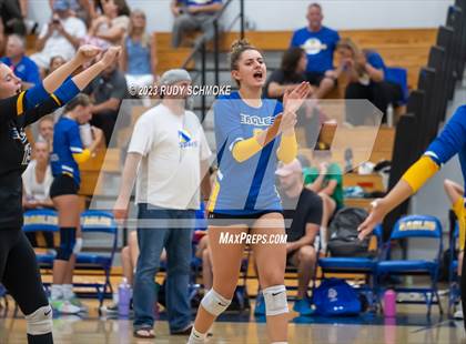 Thumbnail 3 in Fallbrook @ San Pasqual photogallery.