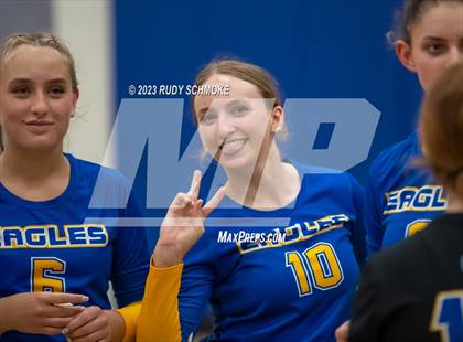 Thumbnail 1 in Fallbrook @ San Pasqual photogallery.