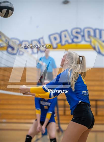 Thumbnail 1 in Fallbrook @ San Pasqual photogallery.