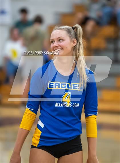 Thumbnail 1 in Fallbrook @ San Pasqual photogallery.