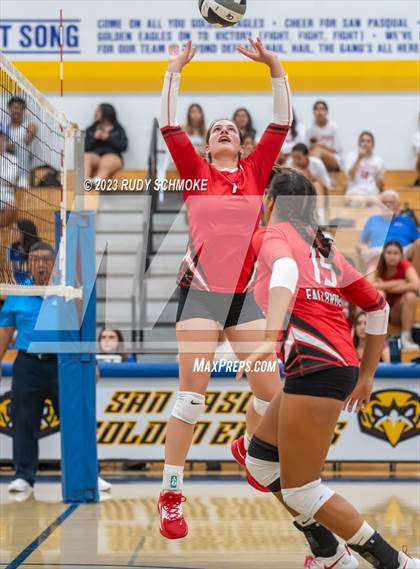 Thumbnail 2 in Fallbrook @ San Pasqual photogallery.