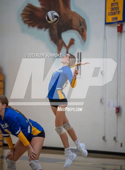 Thumbnail 1 in Fallbrook @ San Pasqual photogallery.