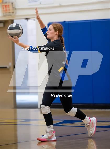 Thumbnail 1 in Fallbrook @ San Pasqual photogallery.