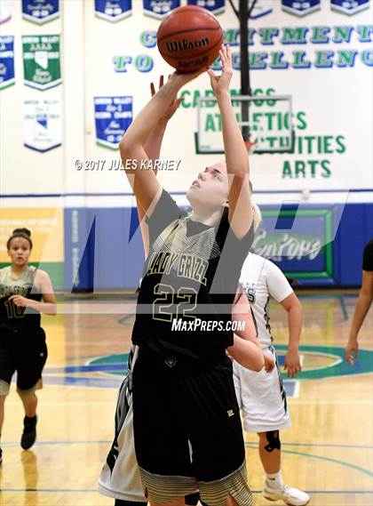 Thumbnail 1 in Green Valley vs Flagstaff (Gator Winter Classic) photogallery.