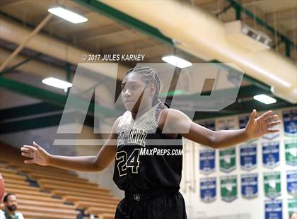 Thumbnail 3 in Green Valley vs Flagstaff (Gator Winter Classic) photogallery.
