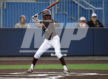 Thumbnail 3 in Chicago Mt. Carmel vs. Oak Park-River Forest photogallery.