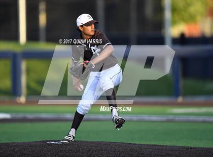 Thumbnail 2 in Chicago Mt. Carmel vs. Oak Park-River Forest photogallery.