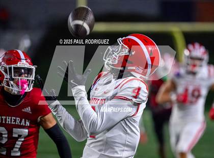 Thumbnail 3 in Mater Dei @ Orange Lutheran photogallery.