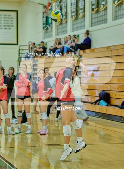 Thumbnail 2 in La Jolla vs Bishop Diego (Santa Barbara Tournament of Champions) photogallery.