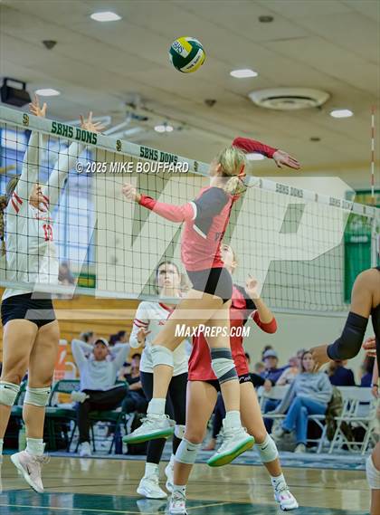 Thumbnail 1 in La Jolla vs Bishop Diego (Santa Barbara Tournament of Champions) photogallery.