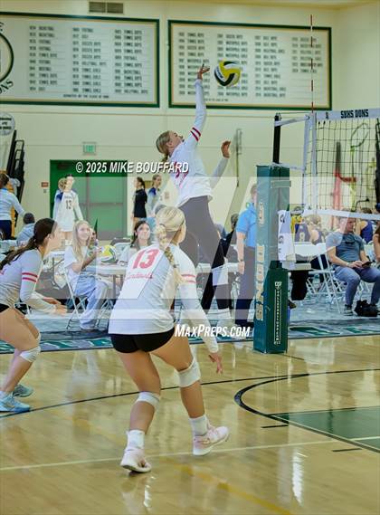 Thumbnail 3 in La Jolla vs Bishop Diego (Santa Barbara Tournament of Champions) photogallery.