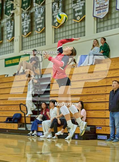 Thumbnail 2 in La Jolla vs Bishop Diego (Santa Barbara Tournament of Champions) photogallery.