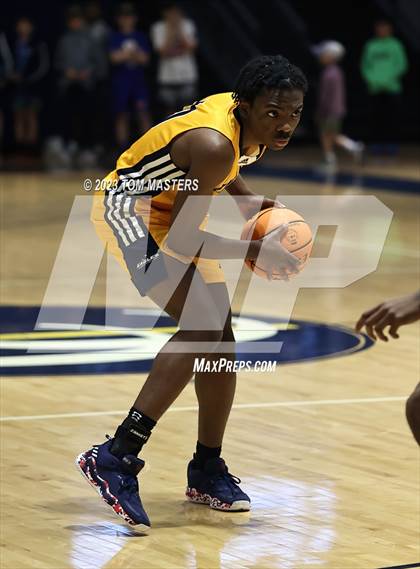 Thumbnail 3 in Shabach Christian Academy @ Varsity Opponent photogallery.