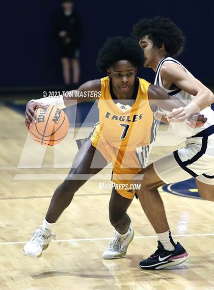 Thumbnail 1 in Shabach Christian Academy @ Varsity Opponent photogallery.