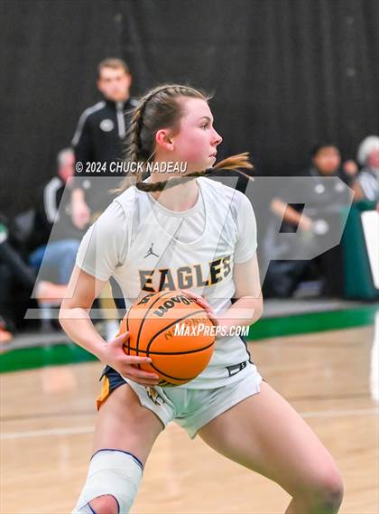 Thumbnail 2 in Barrington vs. Chariho (RIIL Elite 8) photogallery.