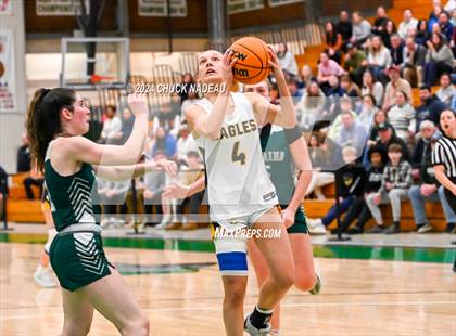 Thumbnail 3 in Barrington vs. Chariho (RIIL Elite 8) photogallery.