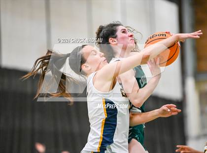 Thumbnail 1 in Barrington vs. Chariho (RIIL Elite 8) photogallery.