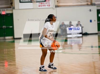 Thumbnail 2 in Barrington vs. Chariho (RIIL Elite 8) photogallery.