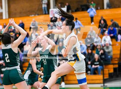 Thumbnail 1 in Barrington vs. Chariho (RIIL Elite 8) photogallery.