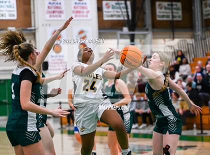 Thumbnail 2 in Barrington vs. Chariho (RIIL Elite 8) photogallery.
