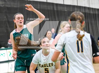 Thumbnail 3 in Barrington vs. Chariho (RIIL Elite 8) photogallery.
