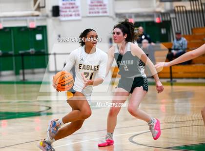 Thumbnail 1 in Barrington vs. Chariho (RIIL Elite 8) photogallery.