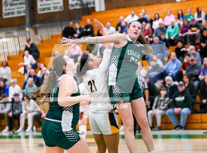 Thumbnail 3 in Barrington vs. Chariho (RIIL Elite 8) photogallery.