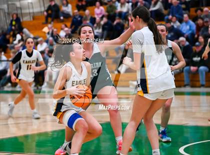 Thumbnail 3 in Barrington vs. Chariho (RIIL Elite 8) photogallery.