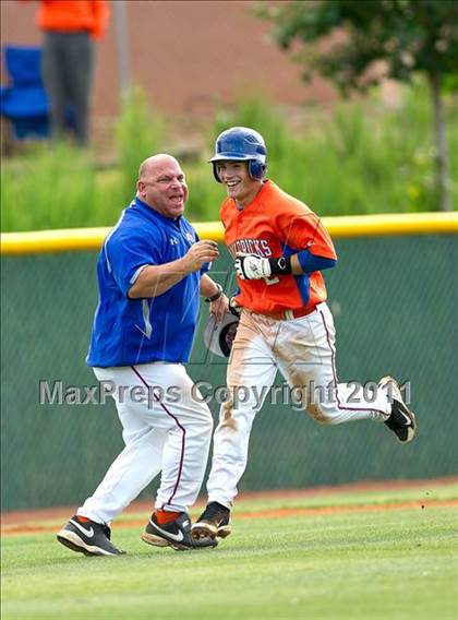 Thumbnail 3 in Robinson vs. Marvin Ridge (NCHAA State Playoffs) photogallery.