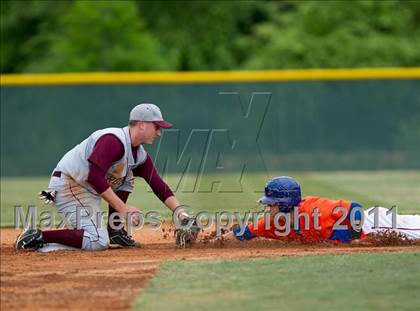Thumbnail 3 in Robinson vs. Marvin Ridge (NCHAA State Playoffs) photogallery.