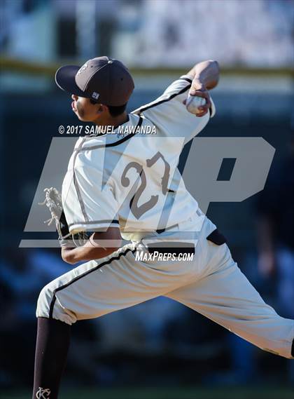 Thumbnail 2 in Kennedy vs Marshall photogallery.
