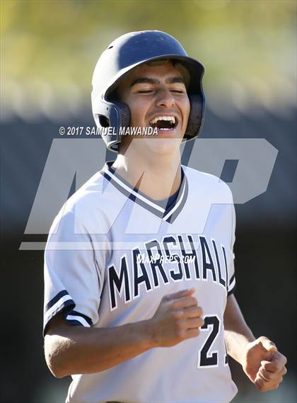 Thumbnail 3 in Kennedy vs Marshall photogallery.