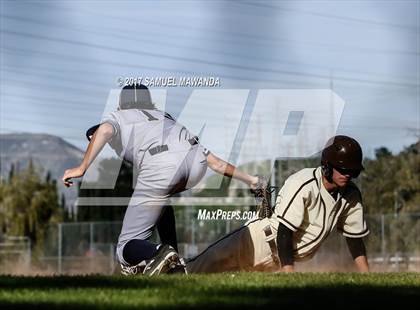 Thumbnail 3 in Kennedy vs Marshall photogallery.