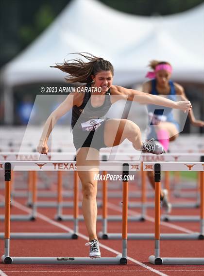Thumbnail 2 in UIL 3A Track & Field Finals  photogallery.