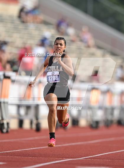 Thumbnail 2 in UIL 3A Track & Field Finals  photogallery.