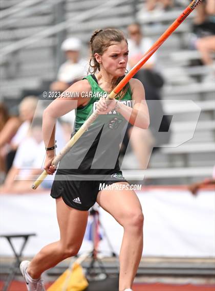 Thumbnail 1 in UIL 3A Track & Field Finals  photogallery.