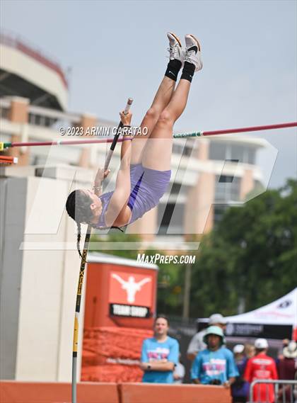 Thumbnail 3 in UIL 3A Track & Field Finals  photogallery.