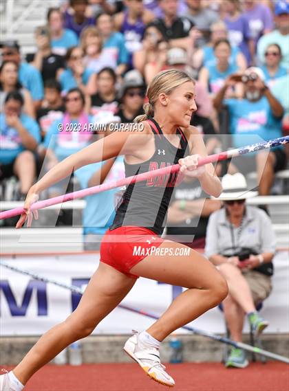 Thumbnail 2 in UIL 3A Track & Field Finals  photogallery.